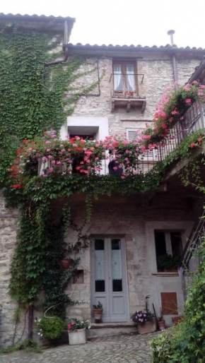 la Casa sull'arco - Albergo diffuso Collelungo